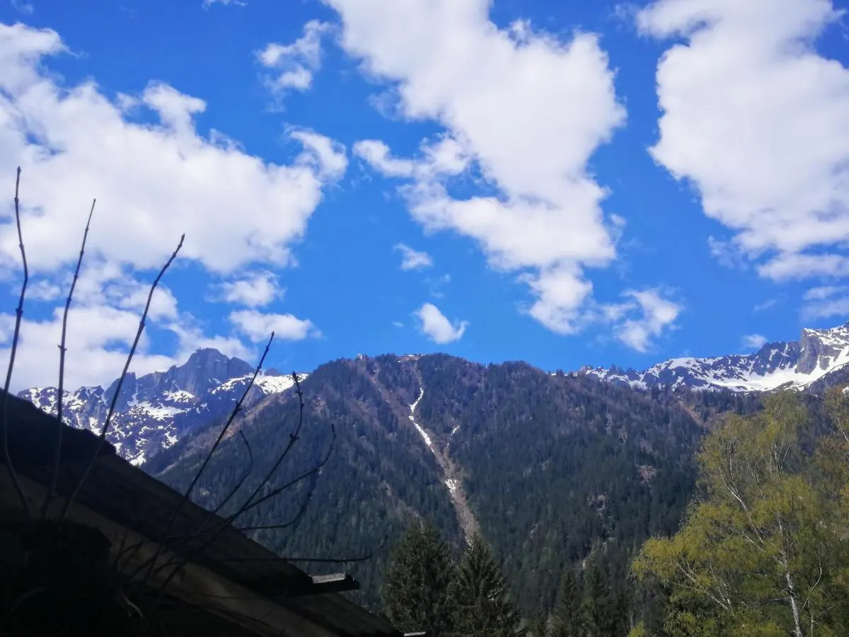 Le Chamoniard Volant Hostel Chamonix France